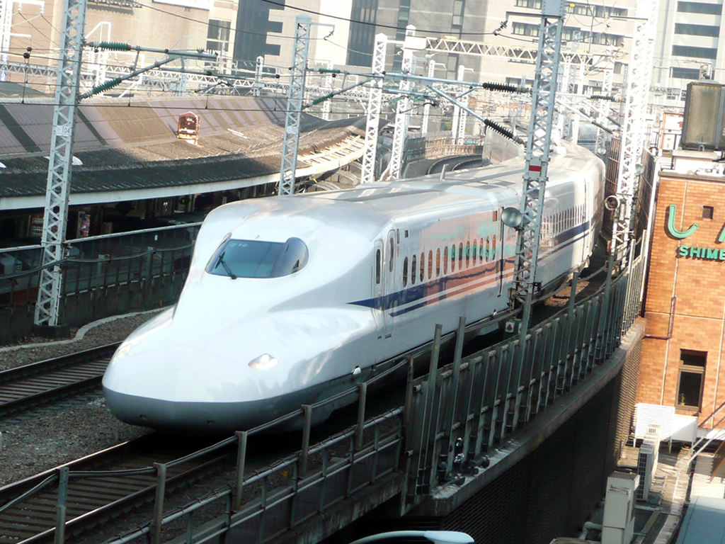 N700系: funini.com / Shinkansen EMU N700: funini.com 2