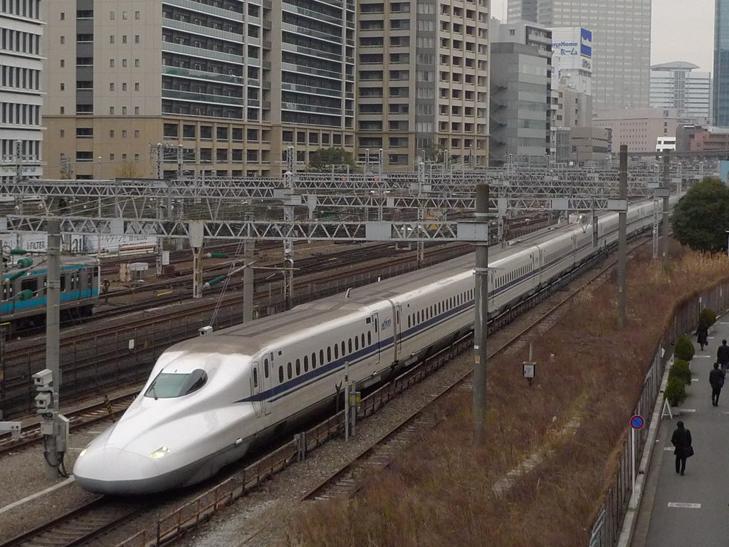 N700系: funini.com / Shinkansen EMU N700: funini.com 5