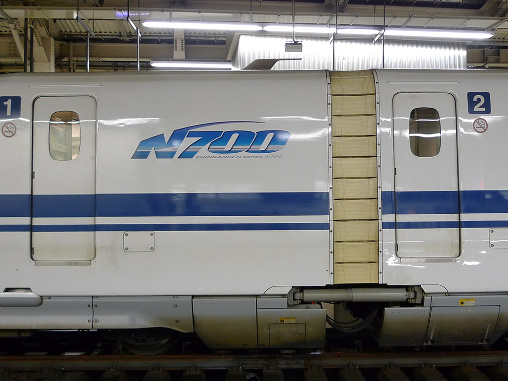 N700系: funini.com / Shinkansen EMU N700: funini.com 10