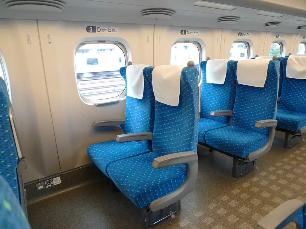 N700系: funini.com / Shinkansen EMU N700: funini.com 16