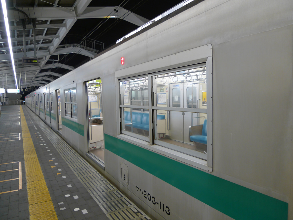 203系 / EMU Series 203 15
