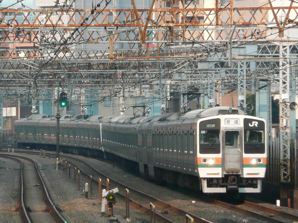 211系