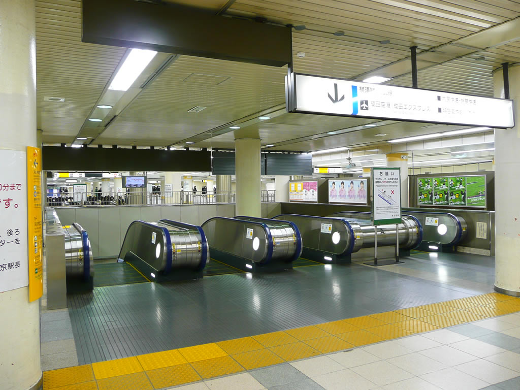 東京トンネル / JR Tokyo Tunnel 2