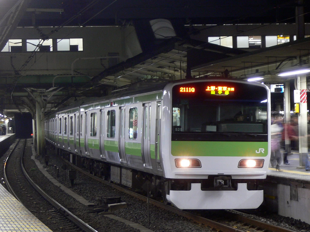山手線 / Yamanote Line 8