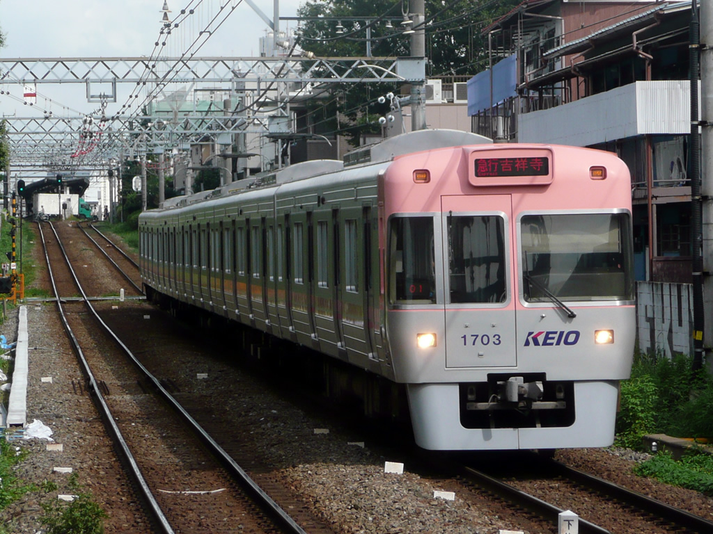 京王井の頭線 / Keio Inokashira Line 3