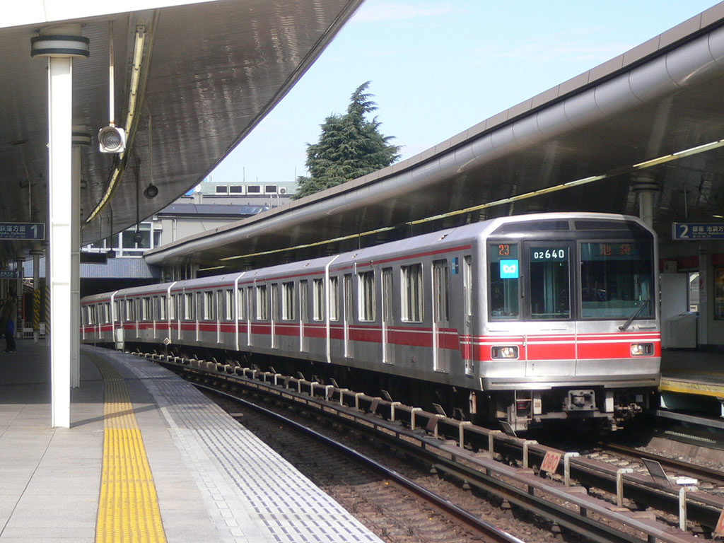 丸ノ内線 / Marunouchi Line 6