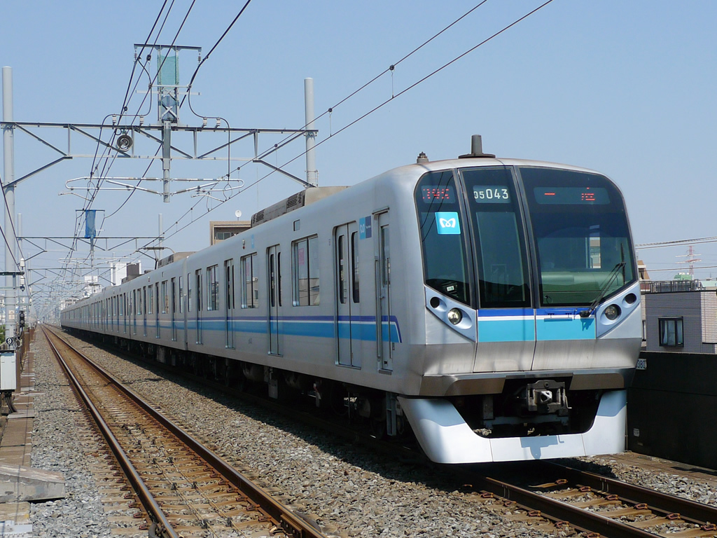 東西線 05N系: funini.com / Tozai Line, Series 05N: funini.com 1