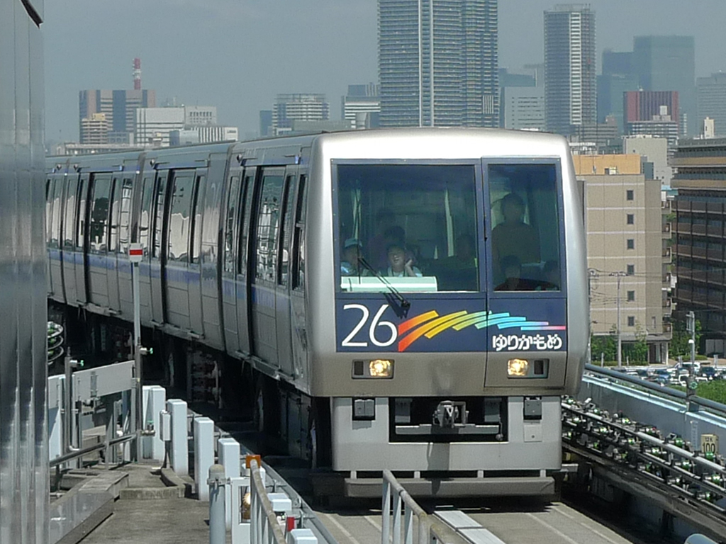 ゆりかもめ 7000系 / Yurikamome 10