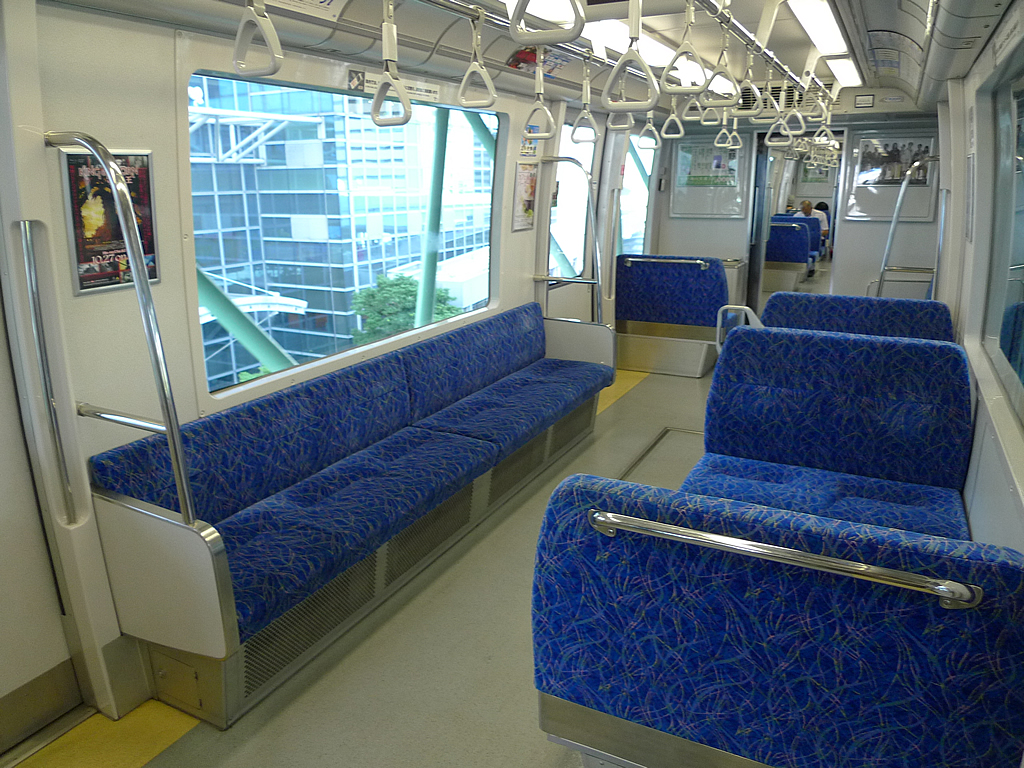 ゆりかもめ 7000系 / Yurikamome 16