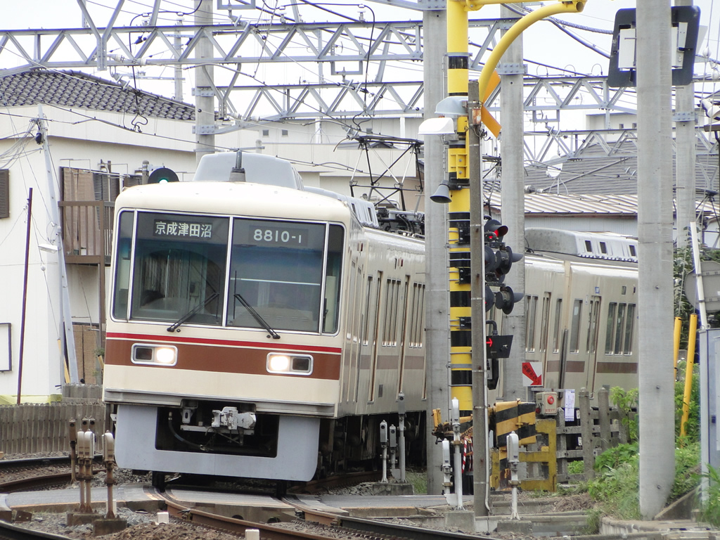 新京成8800形旧帯 / Shin-Keisei EMU 8800 3