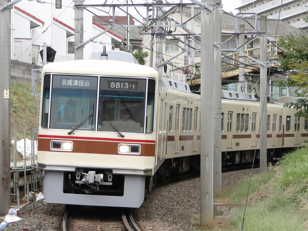 新京成8800形旧帯 / Shin-Keisei EMU 8800 10