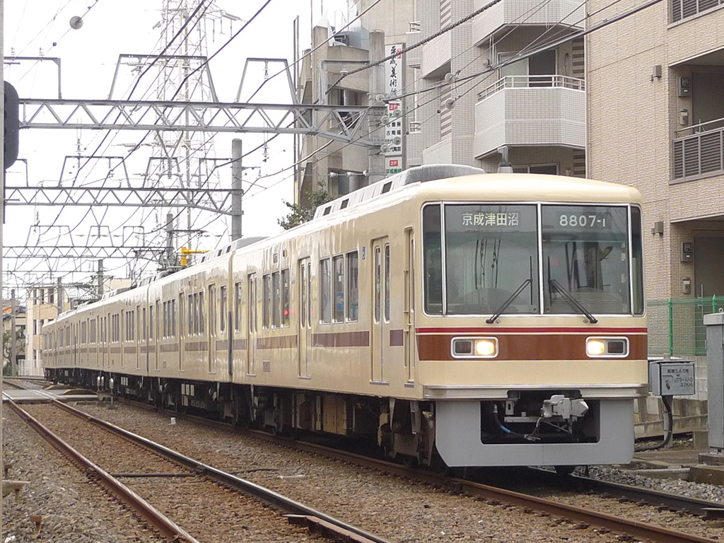 新京成8800形旧帯 / Shin-Keisei EMU 8800 13
