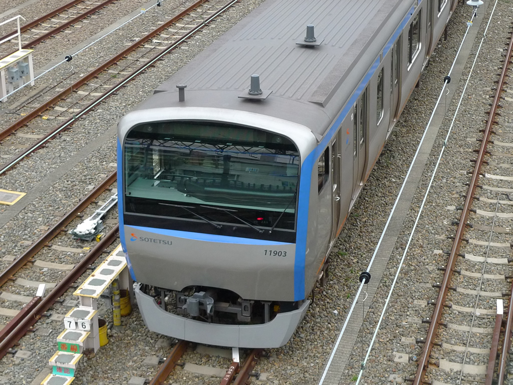相鉄11000系 / EMU 11000 4