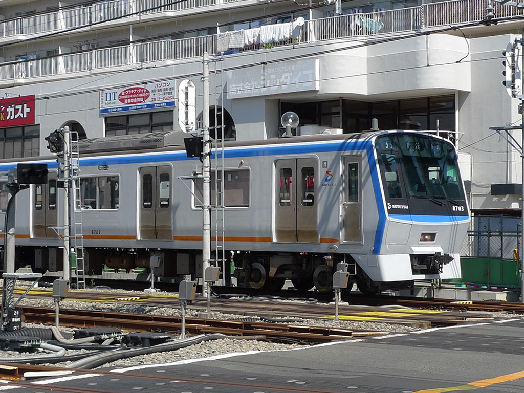 相鉄8000系 新塗装 / EMU 8000 (New outfit) 4