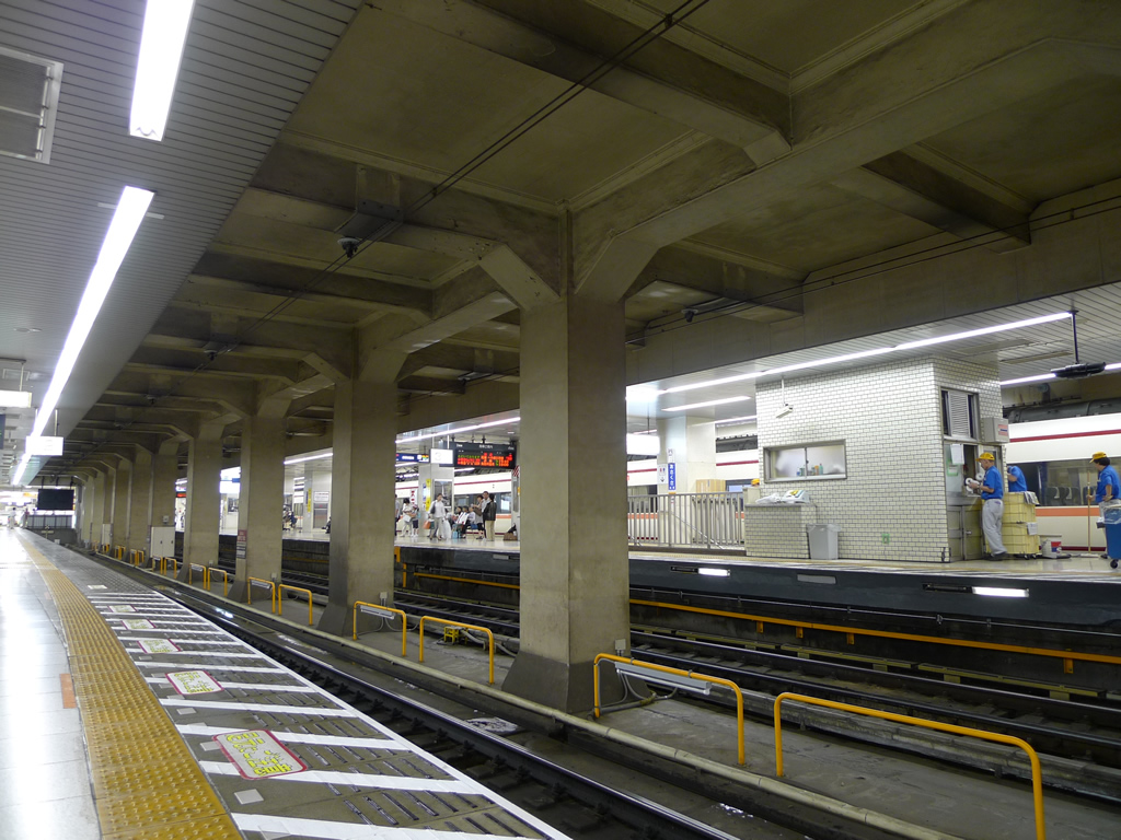 浅草駅 / Asakusa Station 2