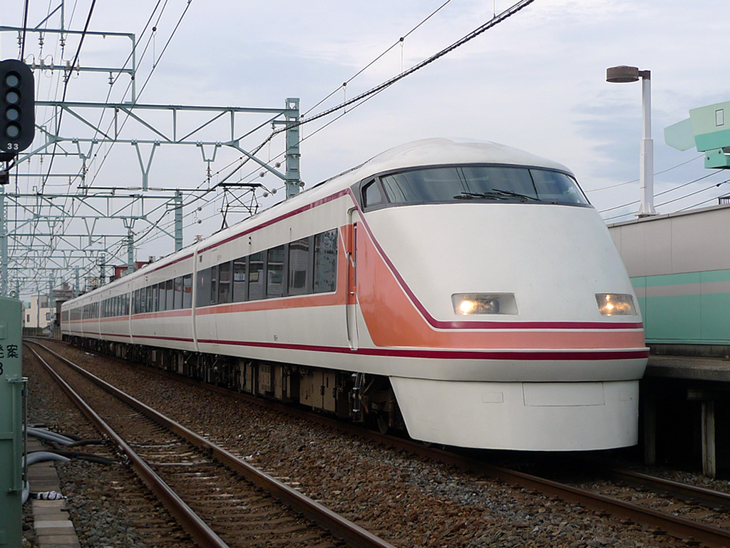東武 特急車