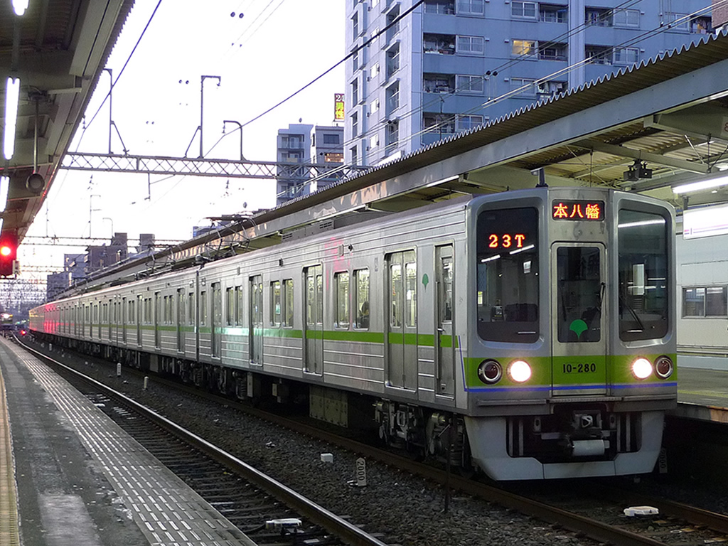 都営新宿線 10-000系 / Shinjuku Line, EMU 10-000 3