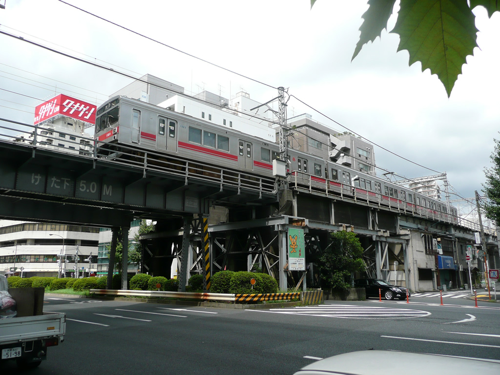 大崎広小路駅 / Osaki Hirokoji Station 3