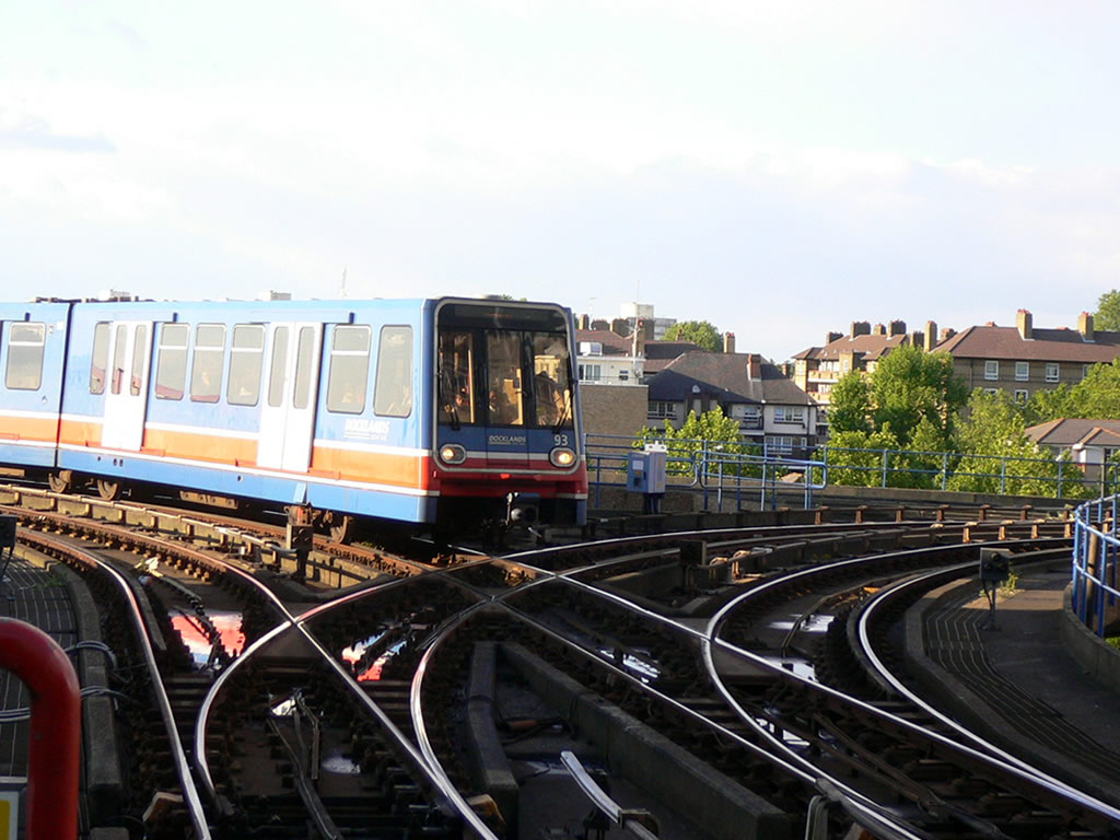 新交通DLR線 / DLR: Docklands Light Railway 5