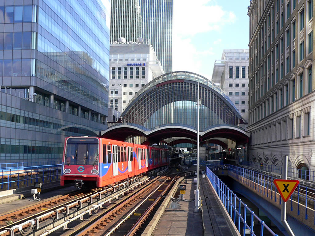 新交通DLR線 / DLR: Docklands Light Railway 7