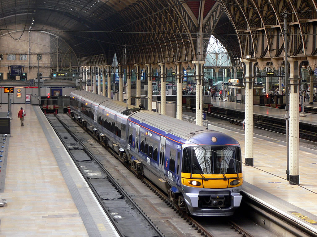 イギリスの鉄道会社 / National Rail 7