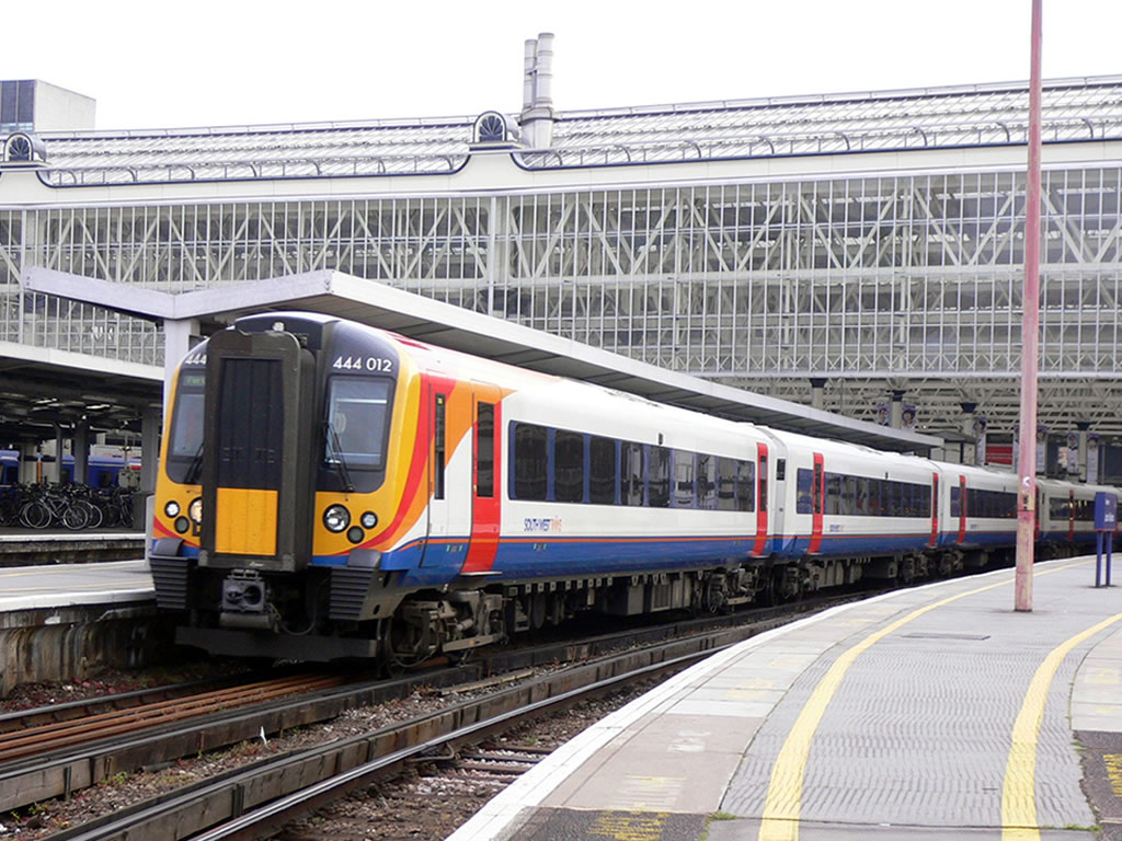 イギリスの鉄道会社 / National Rail 13